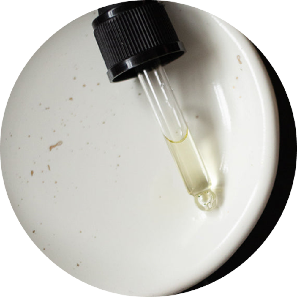 Natural sun protectant and moisturizer to help penetrate oil deep into the skin